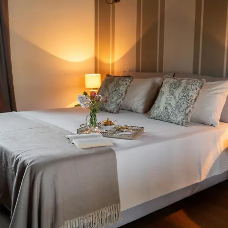 Peaceful Luxury - Stunning Alps Views Apartment